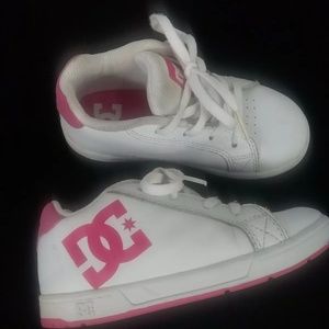 hot pink dc shoes